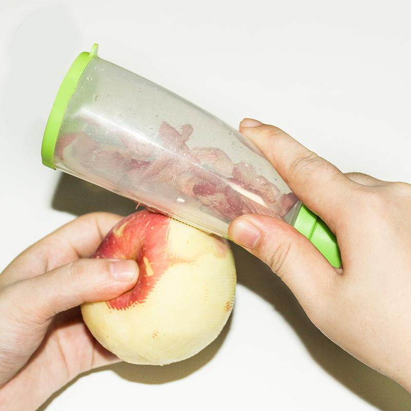 SmartKitchen™ Vegetable Peeler