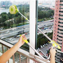 EasyClean™ Retractable Window Cleaner