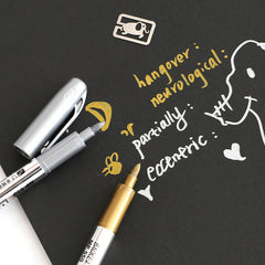 Scribbles™ Metallic Marker Pen