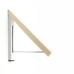 Retractable Wall Hanger