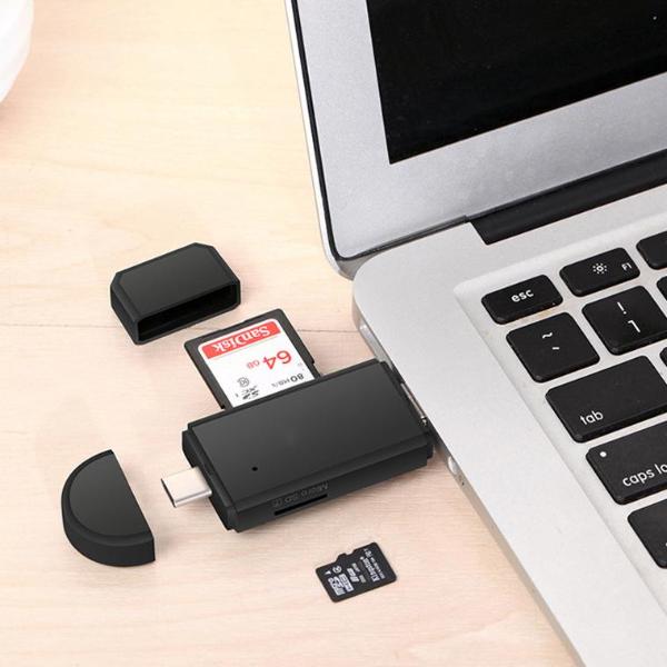 Linus™ Universal Memory Card Reader