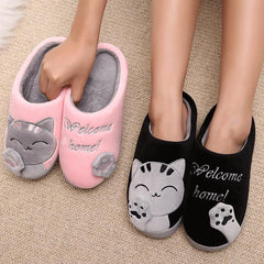 Plushy Cat Paw Slippers