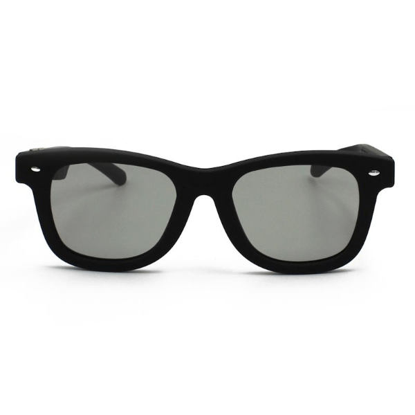 Light-Adjusting Sunglasses