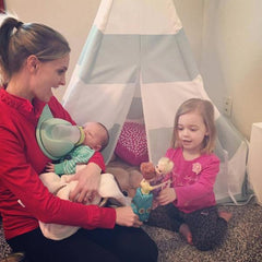 Hands-Free Baby Bottle Holder