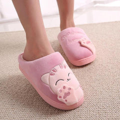 Plushy Cat Paw Slippers